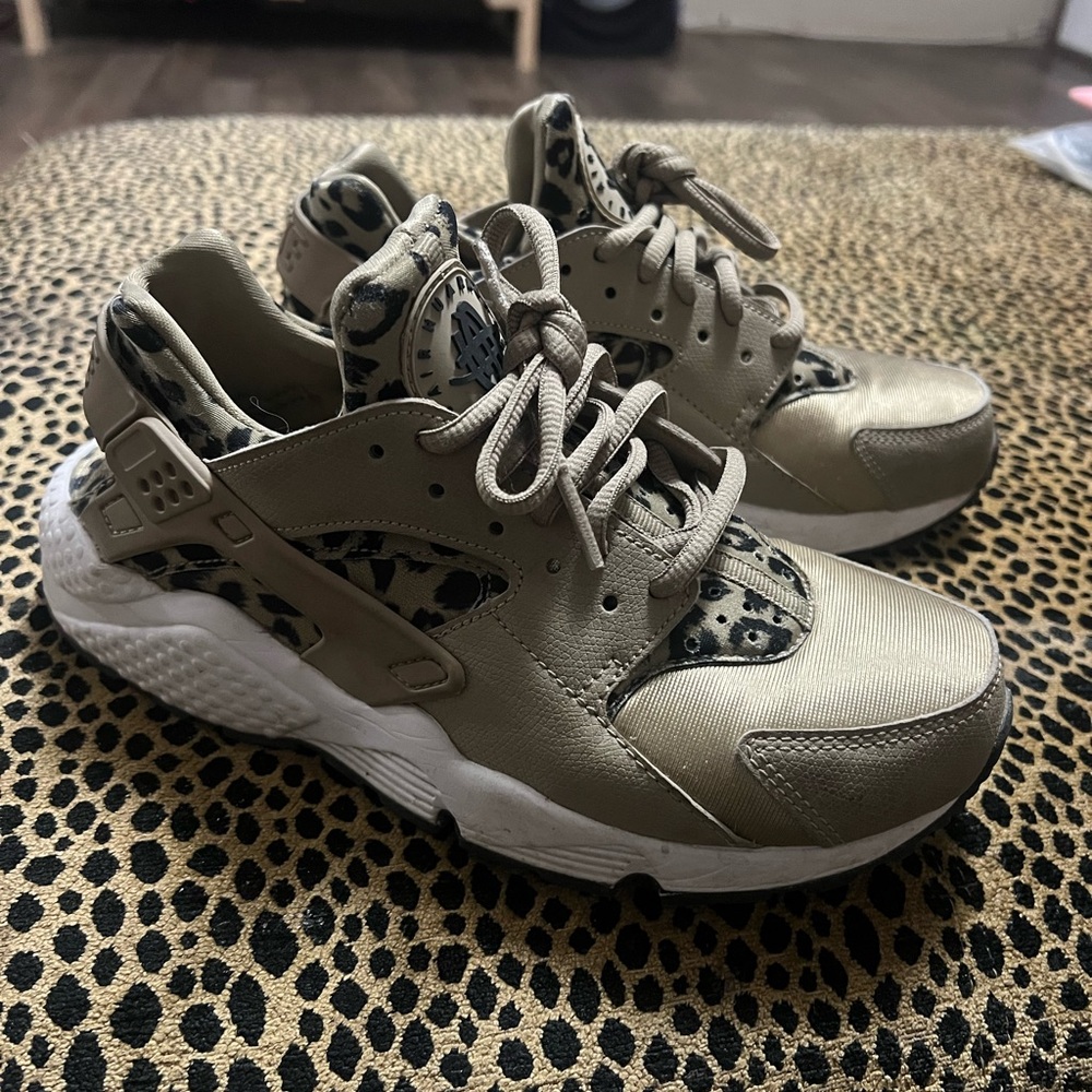Nike Women's Athletic Shoes in Tan and White